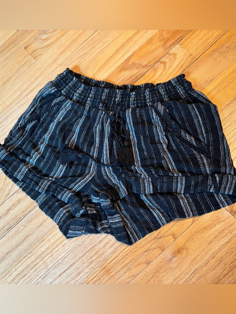 Briggs New York Black and White Striped Linen Shorts Small
